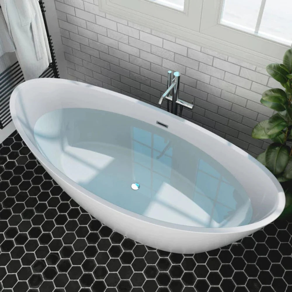 67" Freestanding Soaking Tub - Center Drain