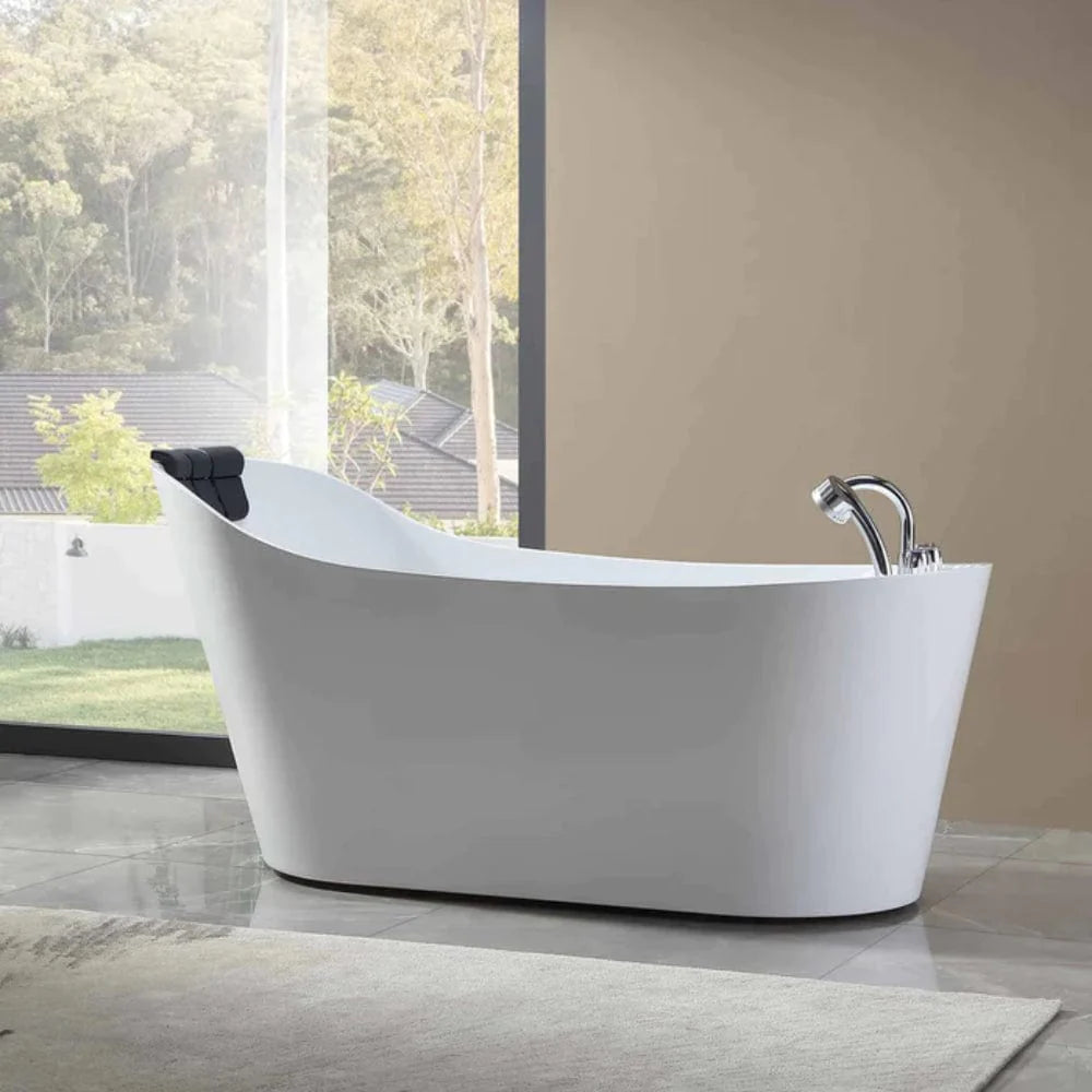 67" Freestanding Whirlpool Bathtub With Reversible Drain