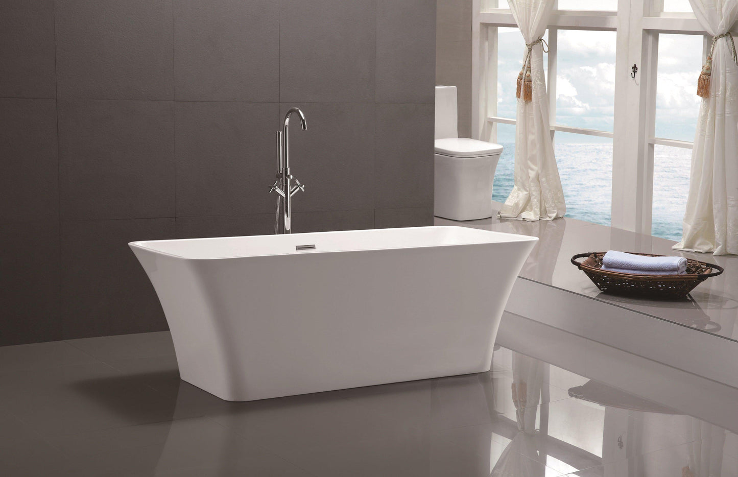 67 in. x 29.5 in. Freestanding Soaking Bathtub, VA6820